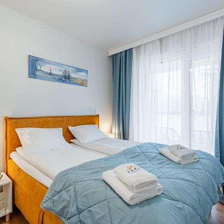 Laba Kolobrzeg Apartamenty Kollataja Z Parkingiem Exterior photo