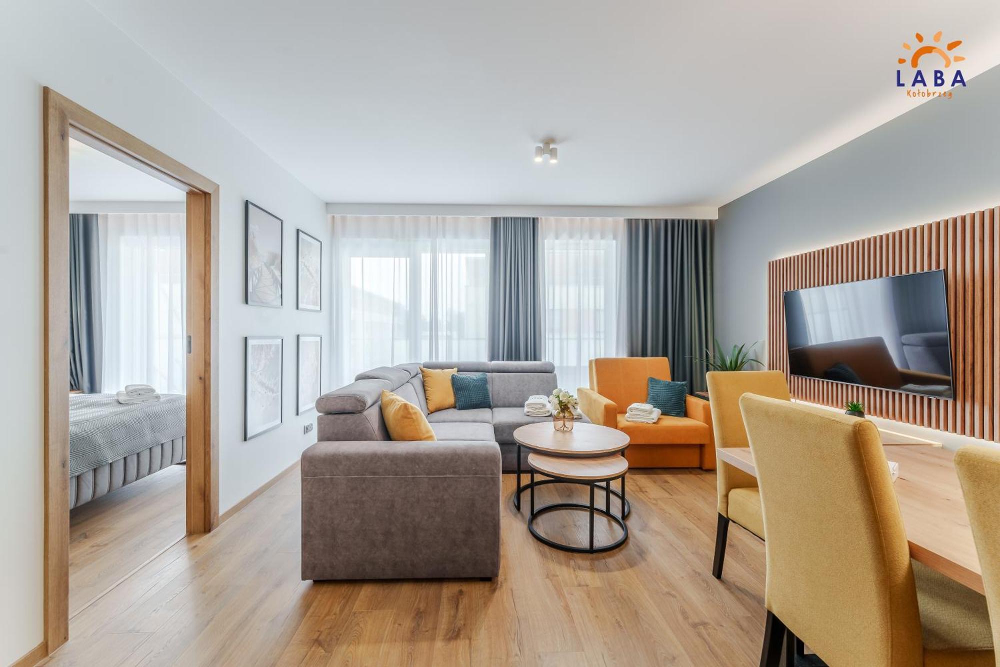Laba Kolobrzeg Apartamenty Kollataja Z Parkingiem Exterior photo