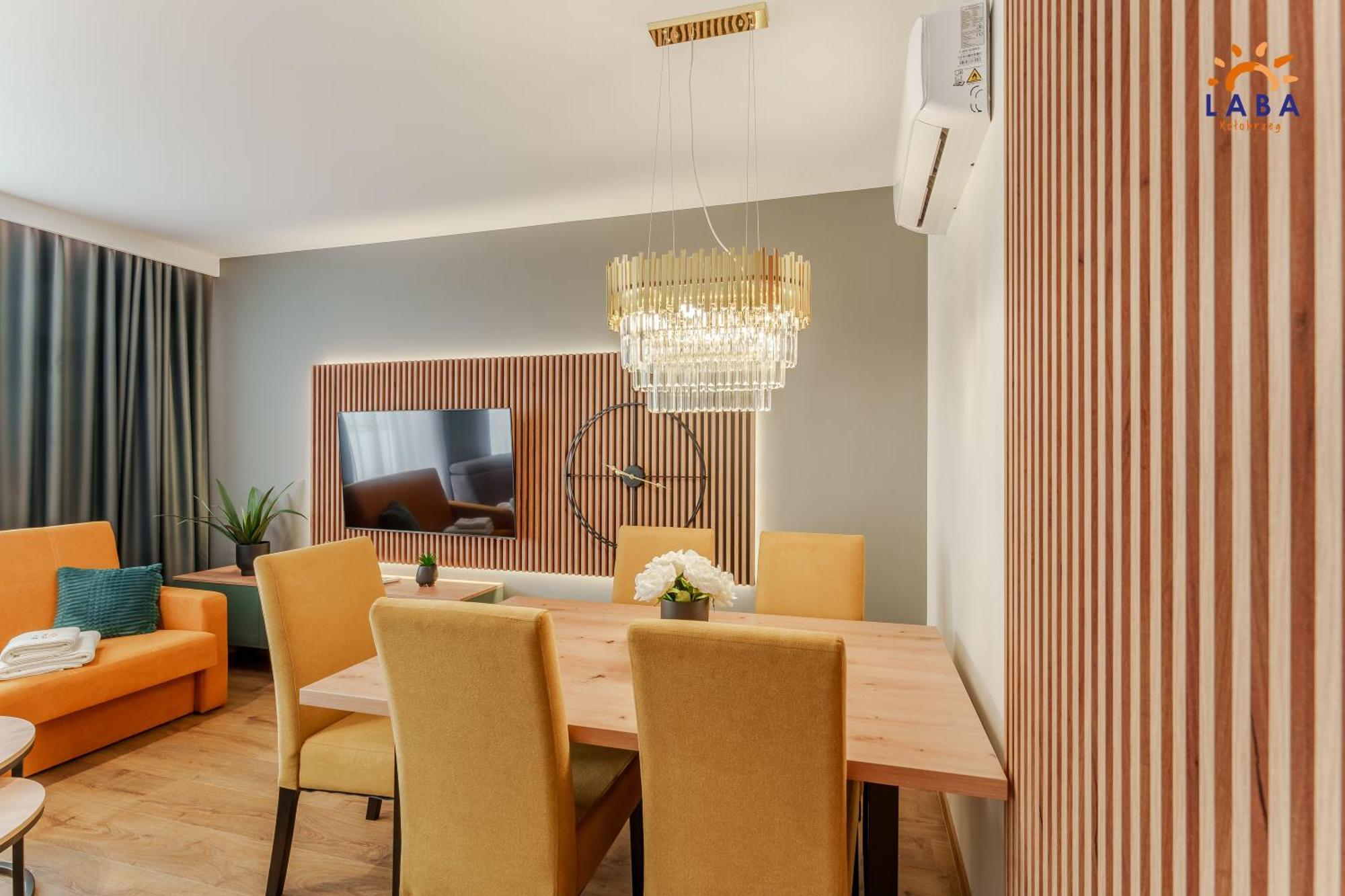 Laba Kolobrzeg Apartamenty Kollataja Z Parkingiem Exterior photo