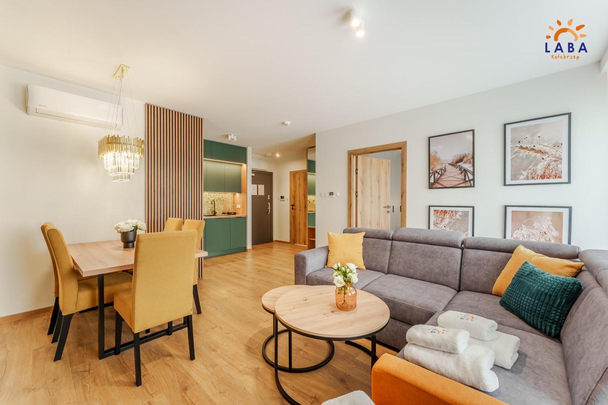 Laba Kolobrzeg Apartamenty Kollataja Z Parkingiem Exterior photo