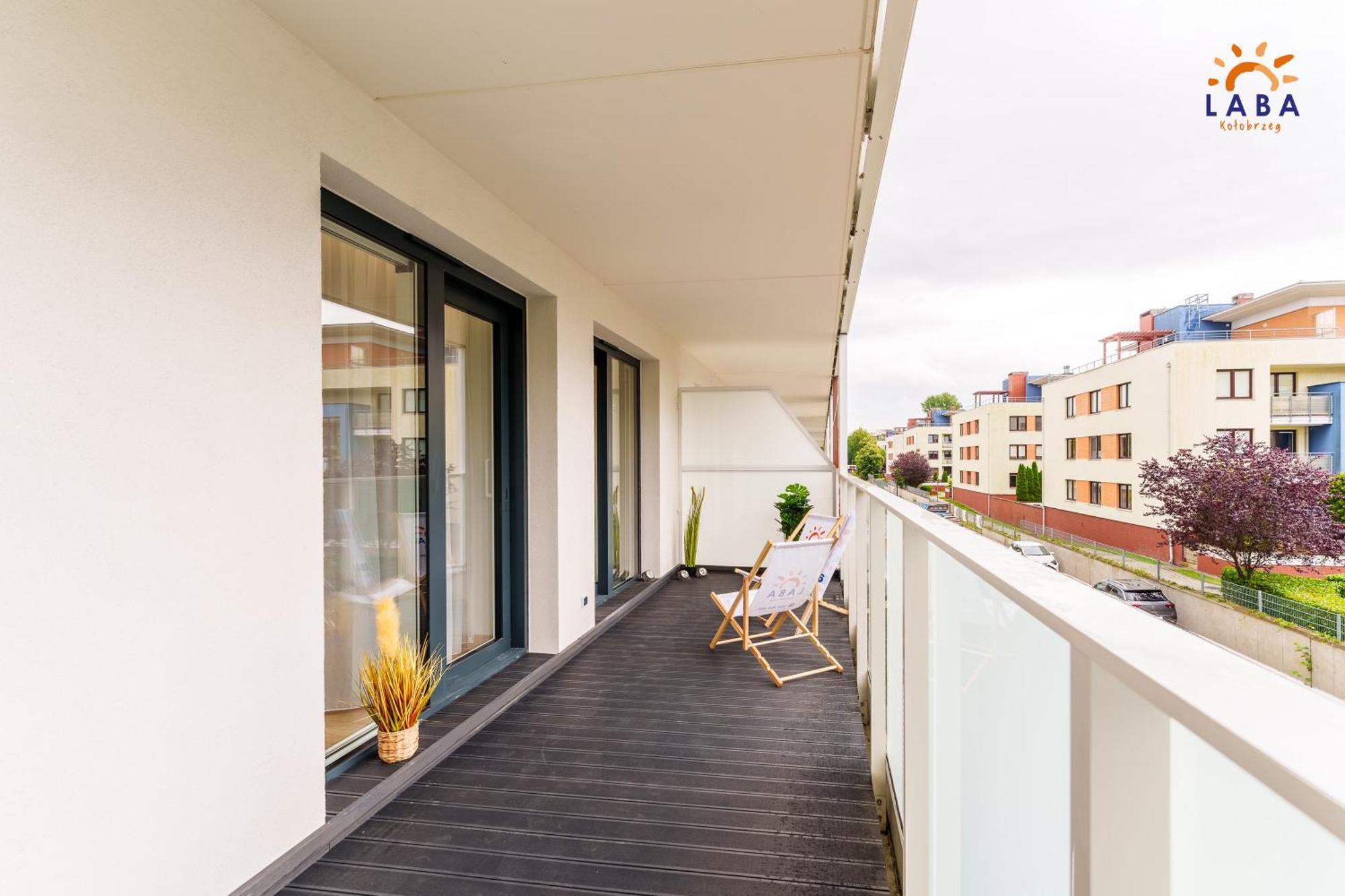 Laba Kolobrzeg Apartamenty Kollataja Z Parkingiem Exterior photo