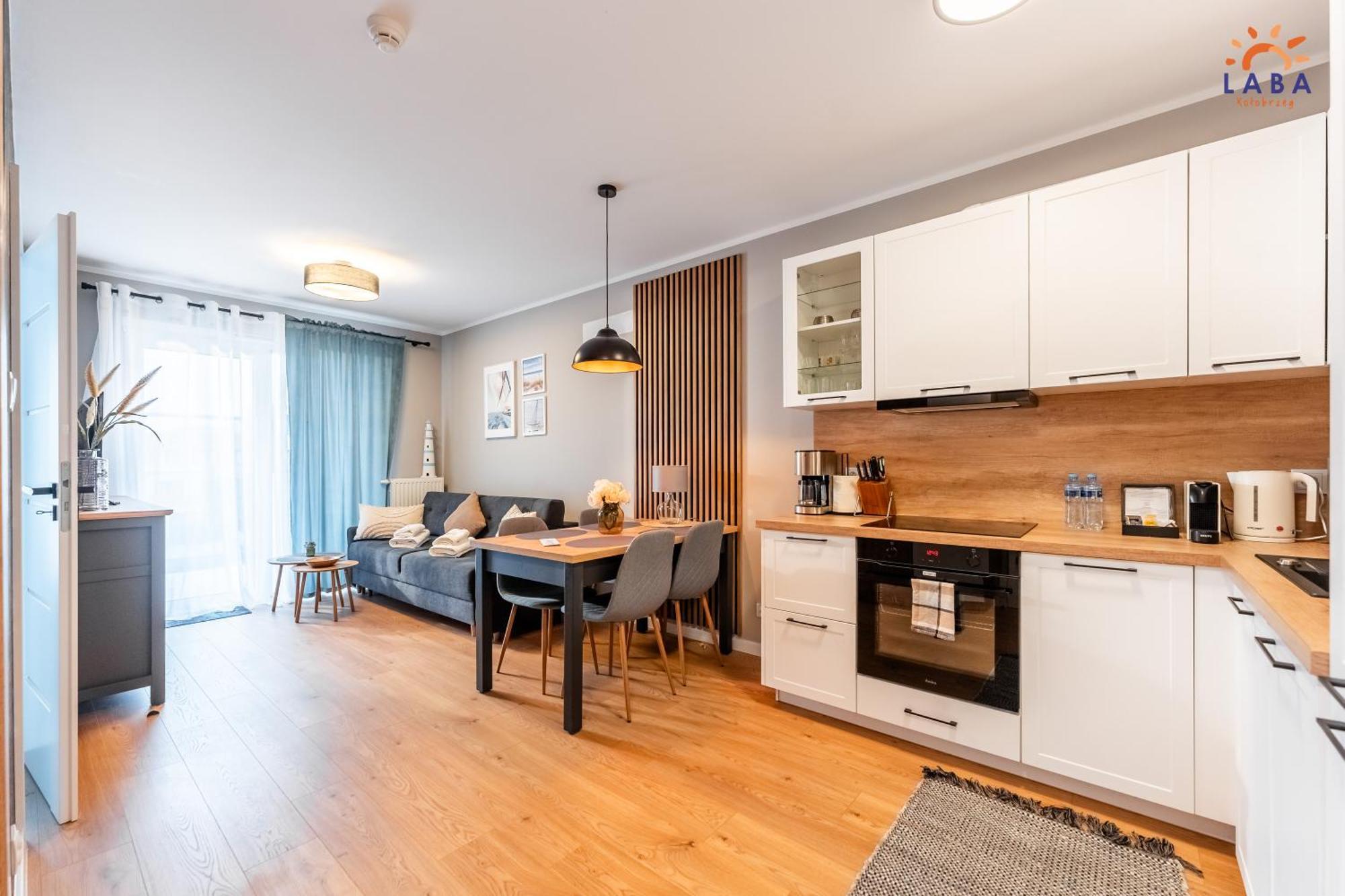 Laba Kolobrzeg Apartamenty Kollataja Z Parkingiem Exterior photo